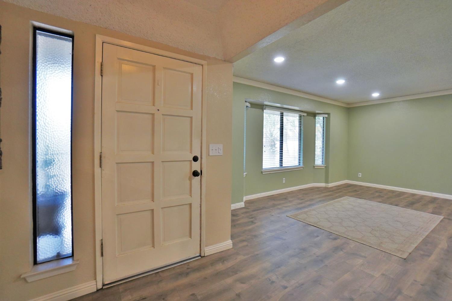5823 E Washington Ave, Fresno, CA 93727