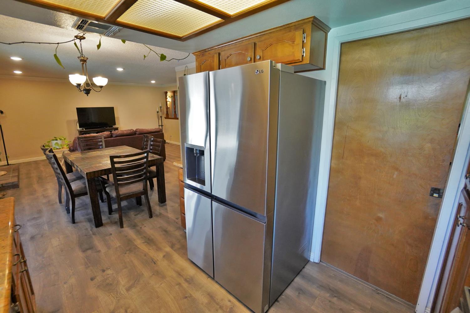 5823 E Washington Ave, Fresno, CA 93727
