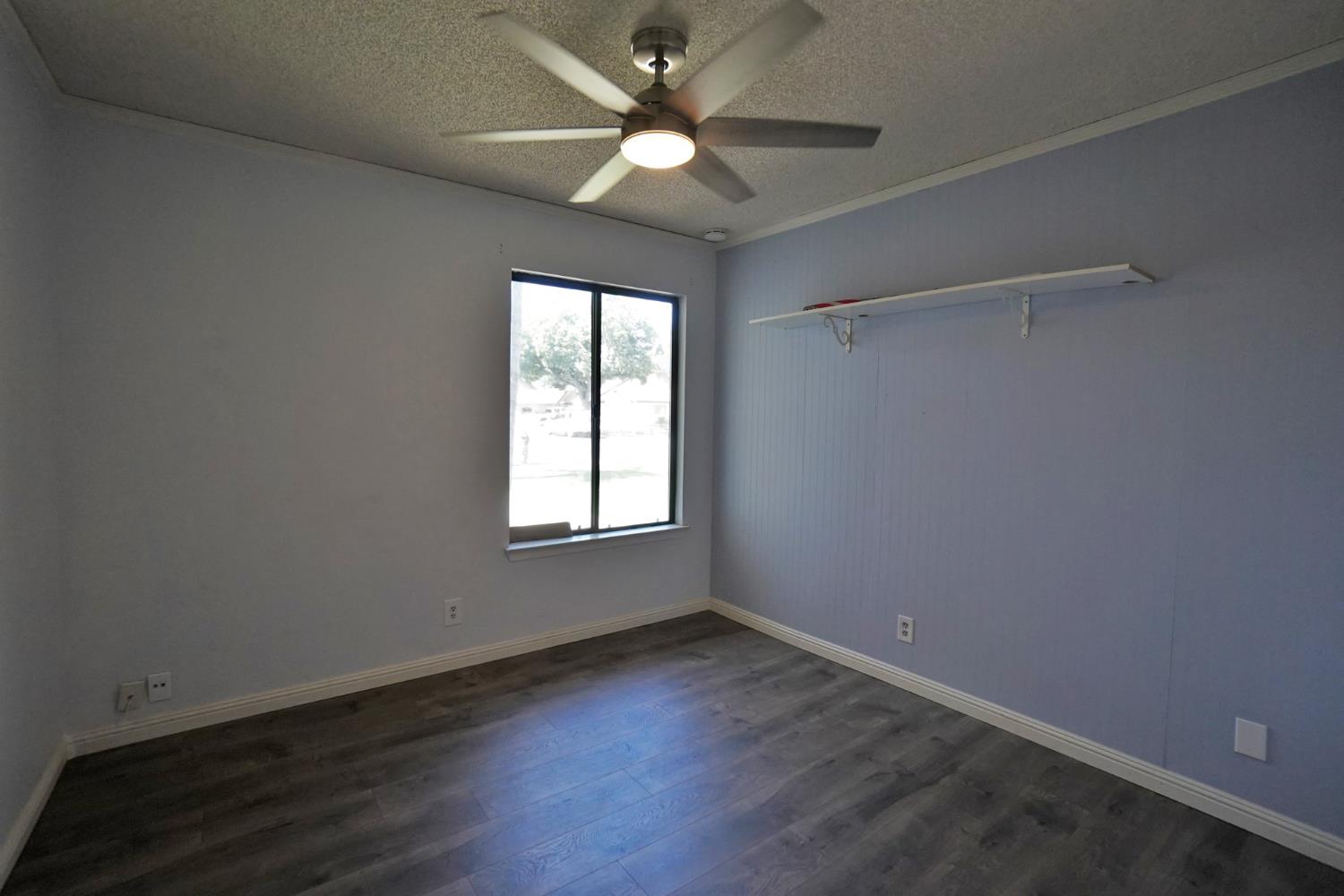 5823 E Washington Ave, Fresno, CA 93727