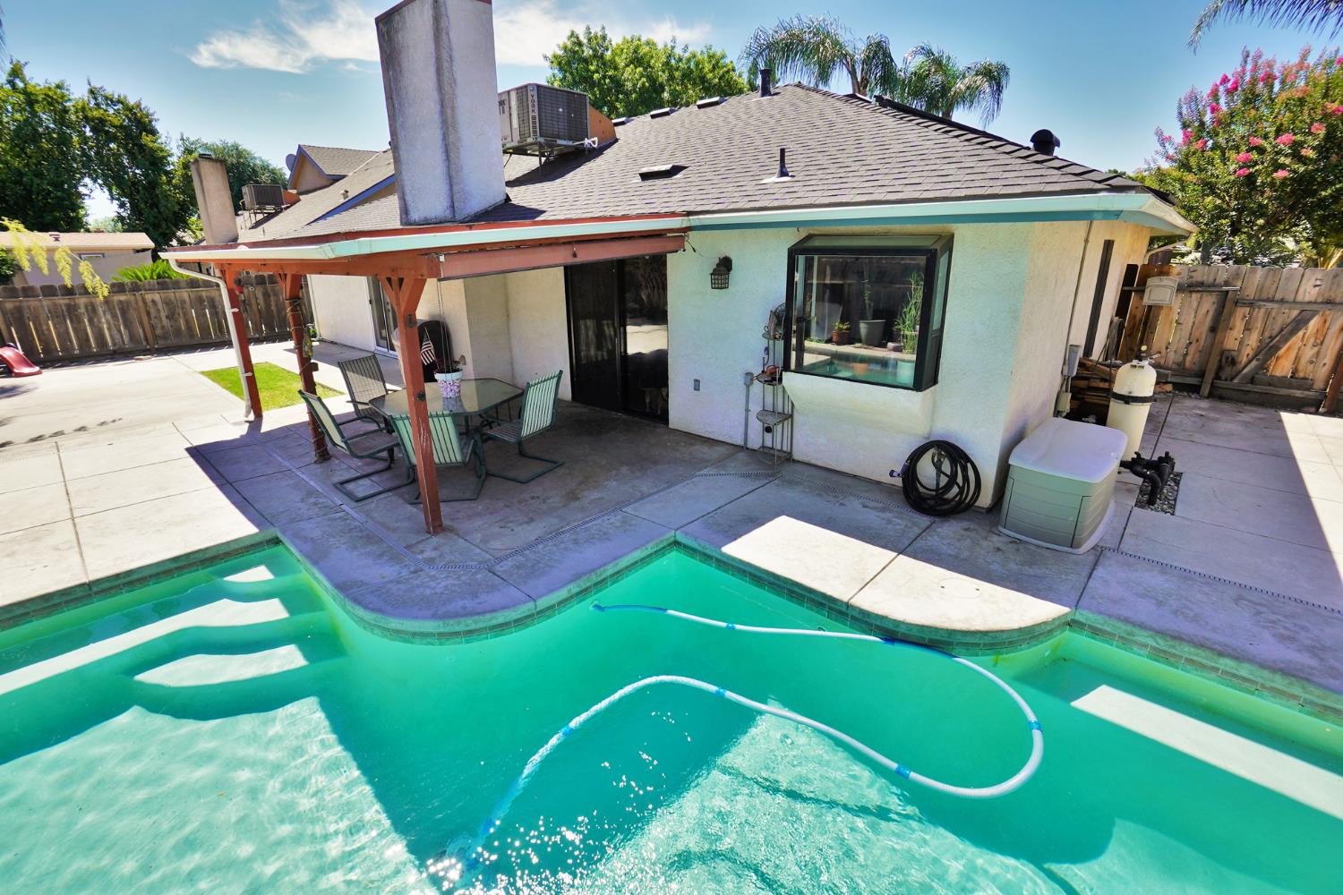 5823 E Washington Ave, Fresno, CA 93727