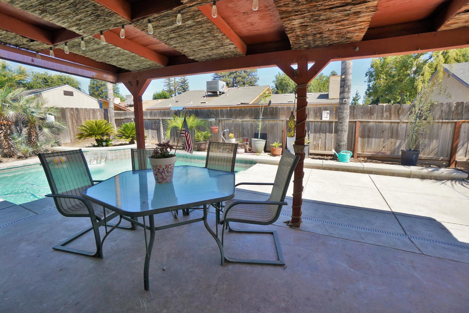 5823 E Washington Ave, Fresno, CA 93727
