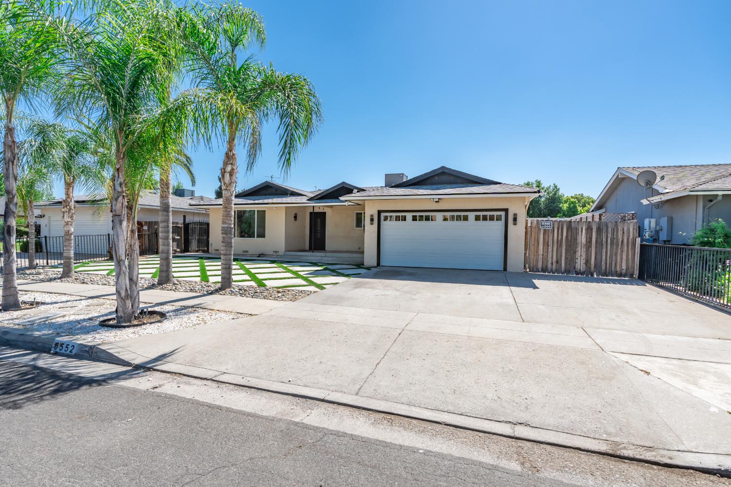 6552 N Augusta St, Fresno, CA 93710