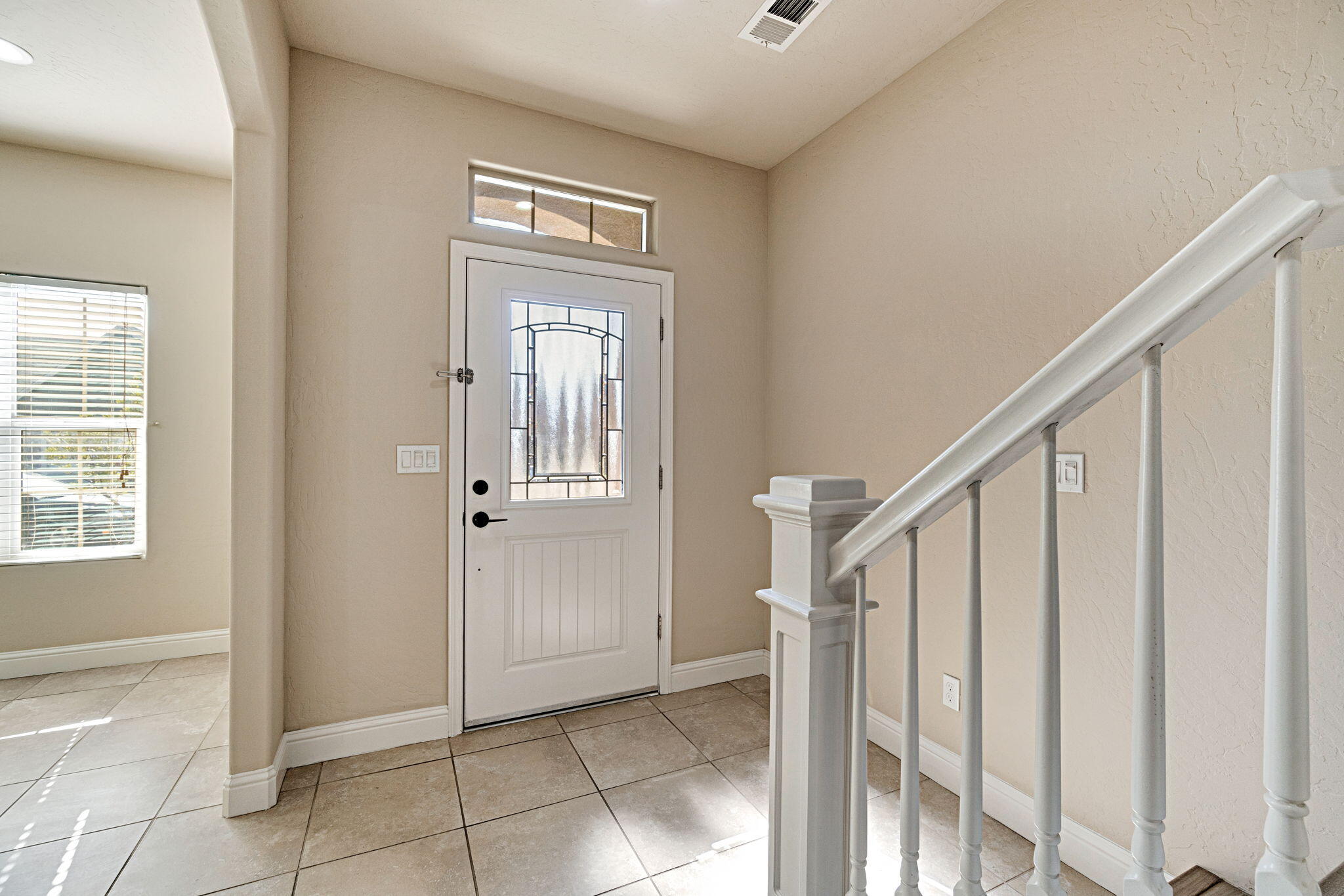 6165 E Farrin Ave, Fresno, CA 93727