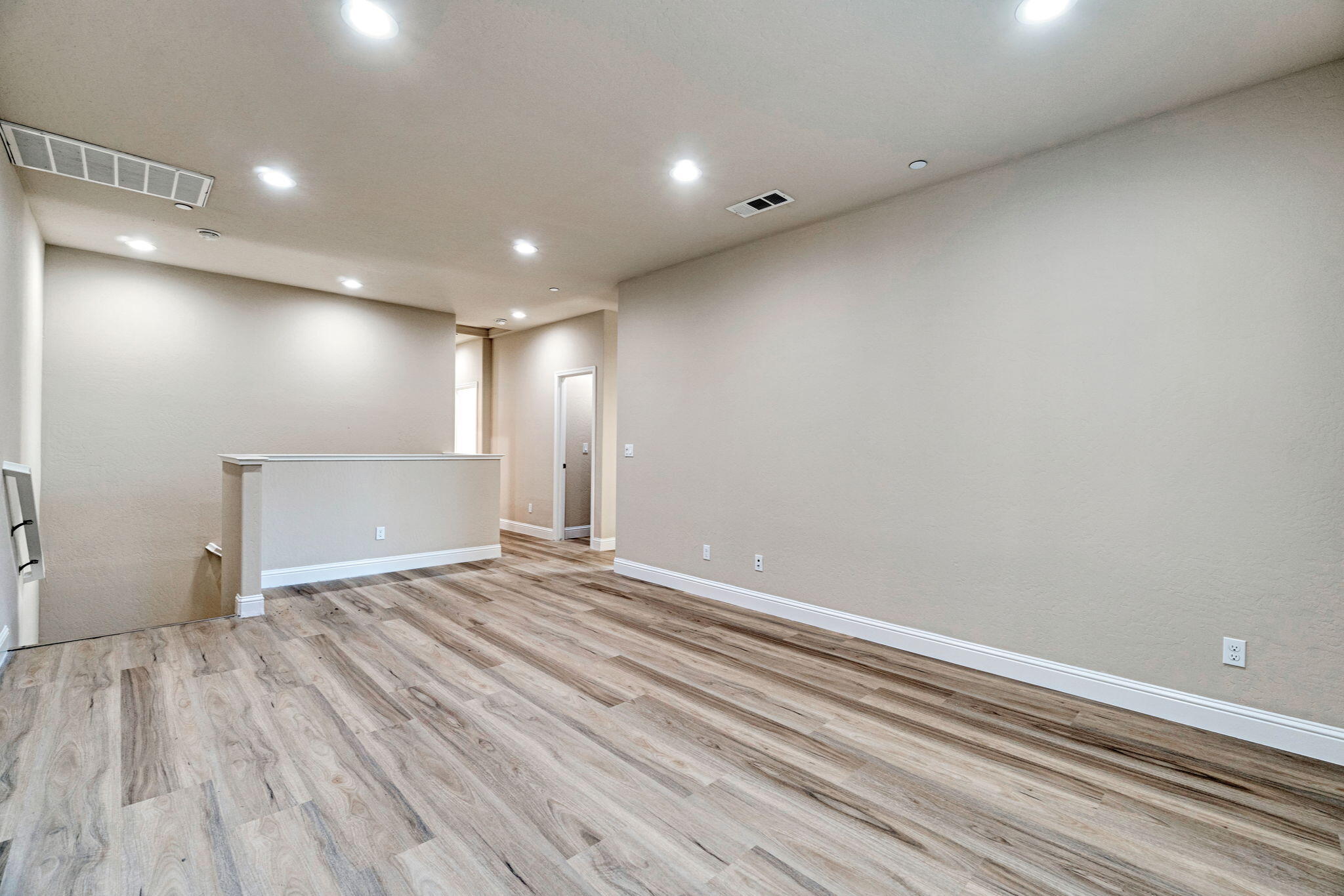 6165 E Farrin Ave, Fresno, CA 93727