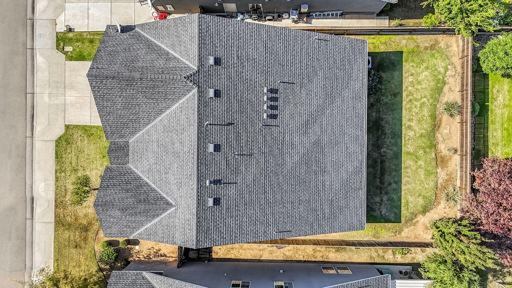 6165 E Farrin Ave, Fresno, CA 93727